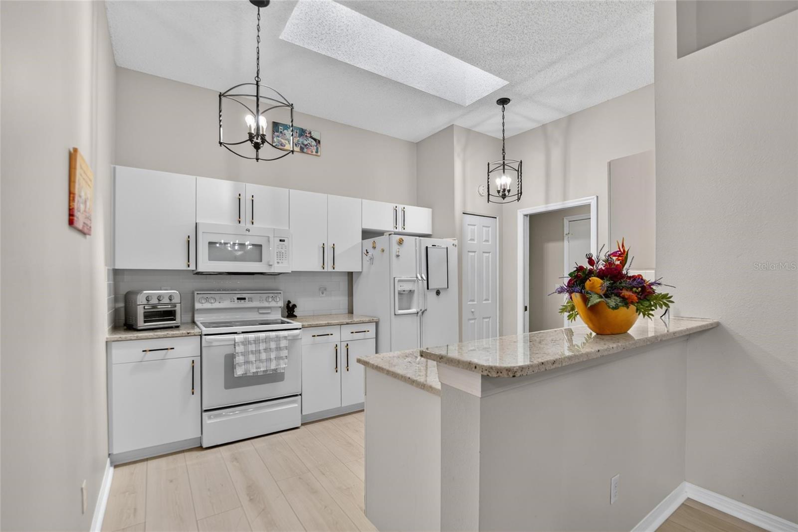 2433 NEW HAVEN CIRCLE, Sun City Center, FL 33573