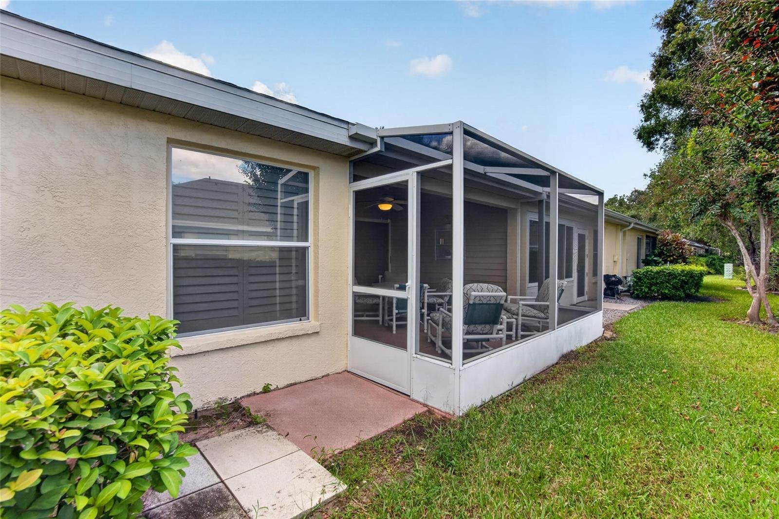 2433 NEW HAVEN CIRCLE, Sun City Center, FL 33573