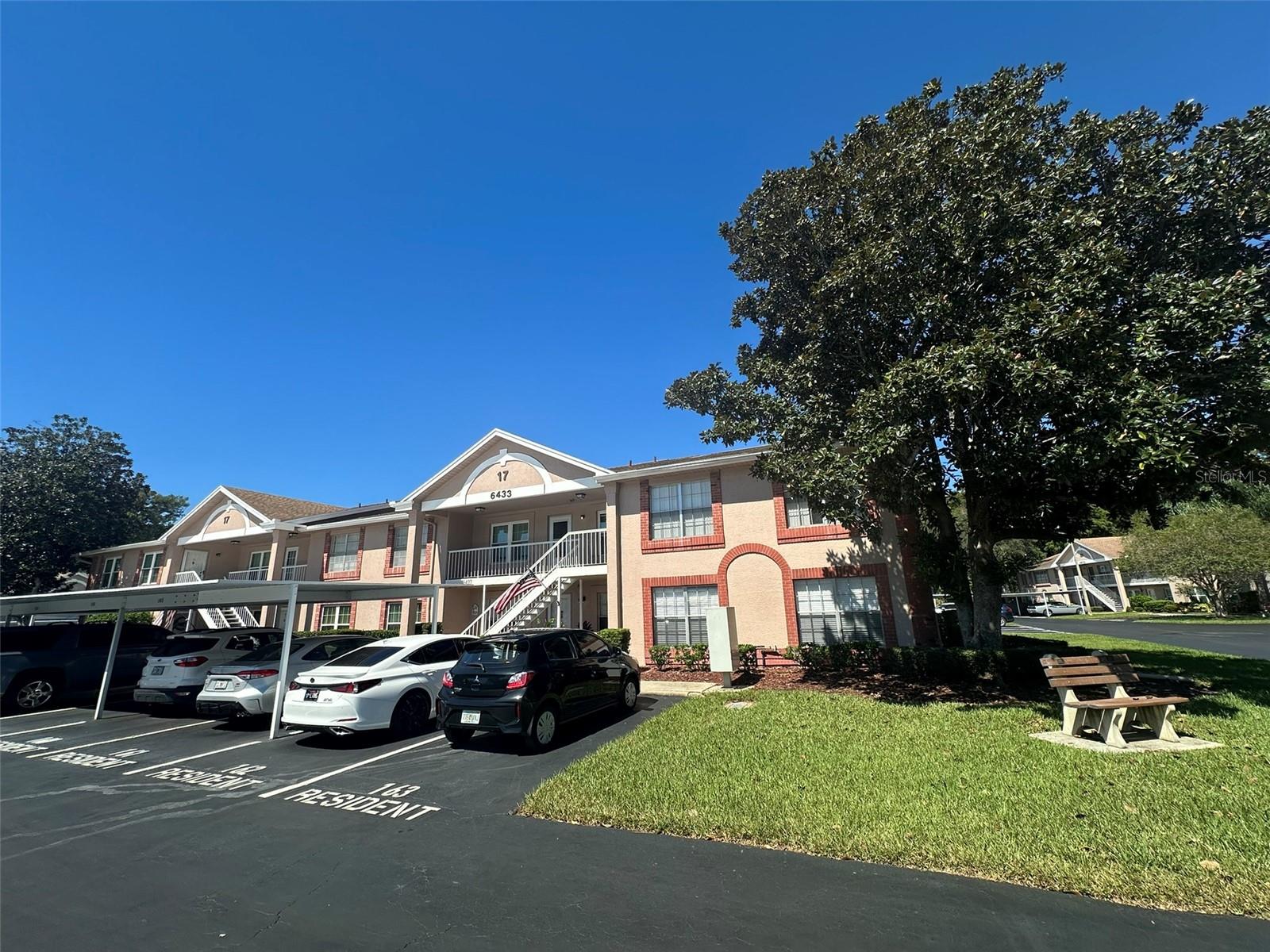 6433 TINA DRIVE, #15, New Port Richey, FL 34653 6433 TINA DRIVE, #15, New Port Richey, FL 34653