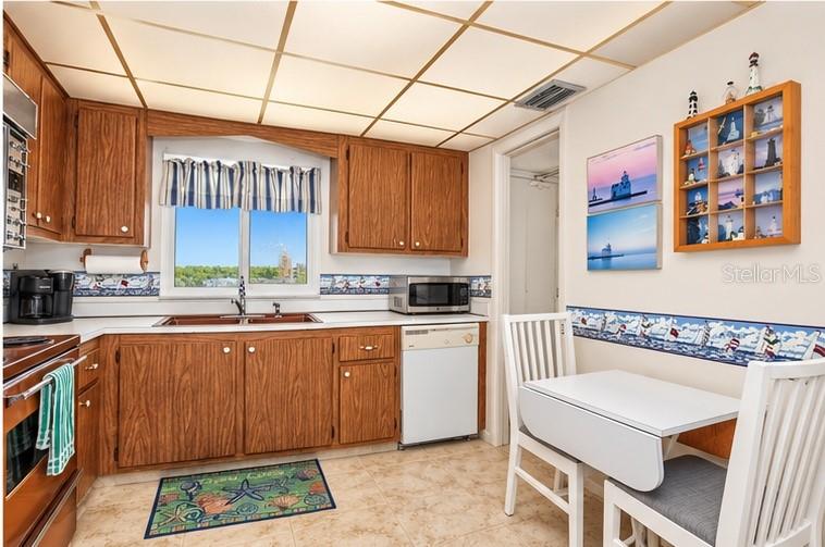 Kitchen Kitchen