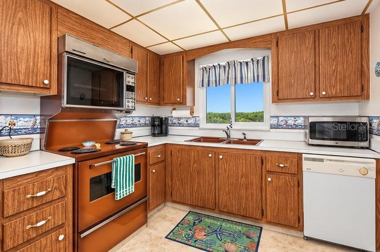 4575 COVE CIRCLE, #709, St Petersburg, FL 33708 4575 COVE CIRCLE, #709, St Petersburg, FL 33708