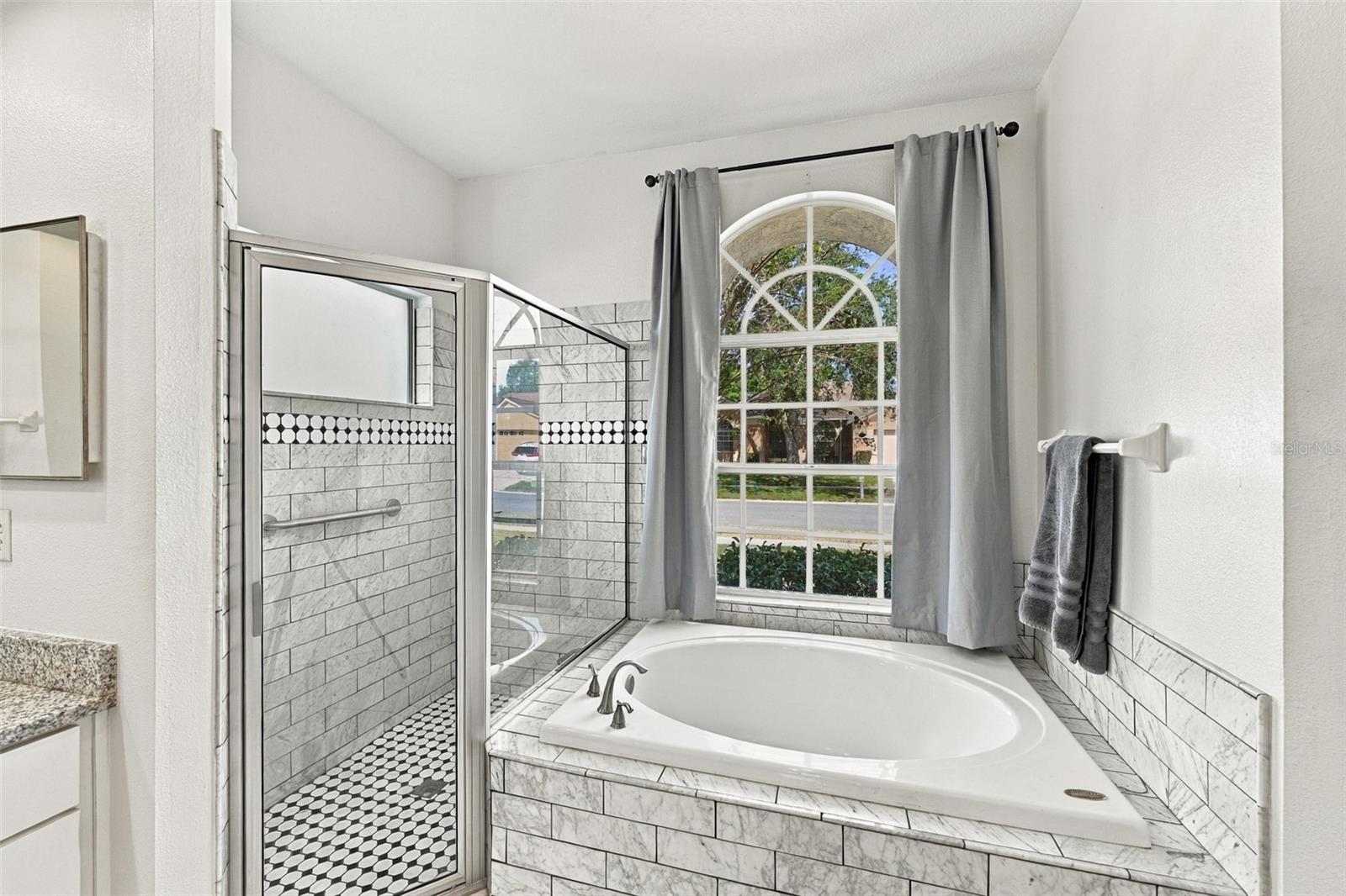 4307 BROOKE DRIVE, Valrico, FL 33594