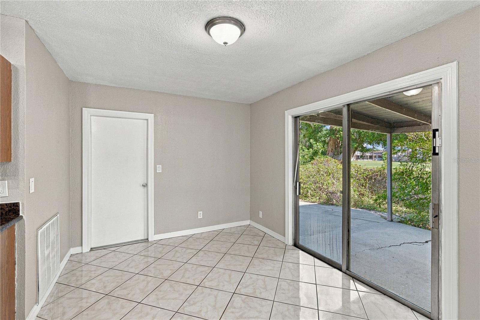 4260 NARVAREZ WAY S, St Petersburg, FL 33712