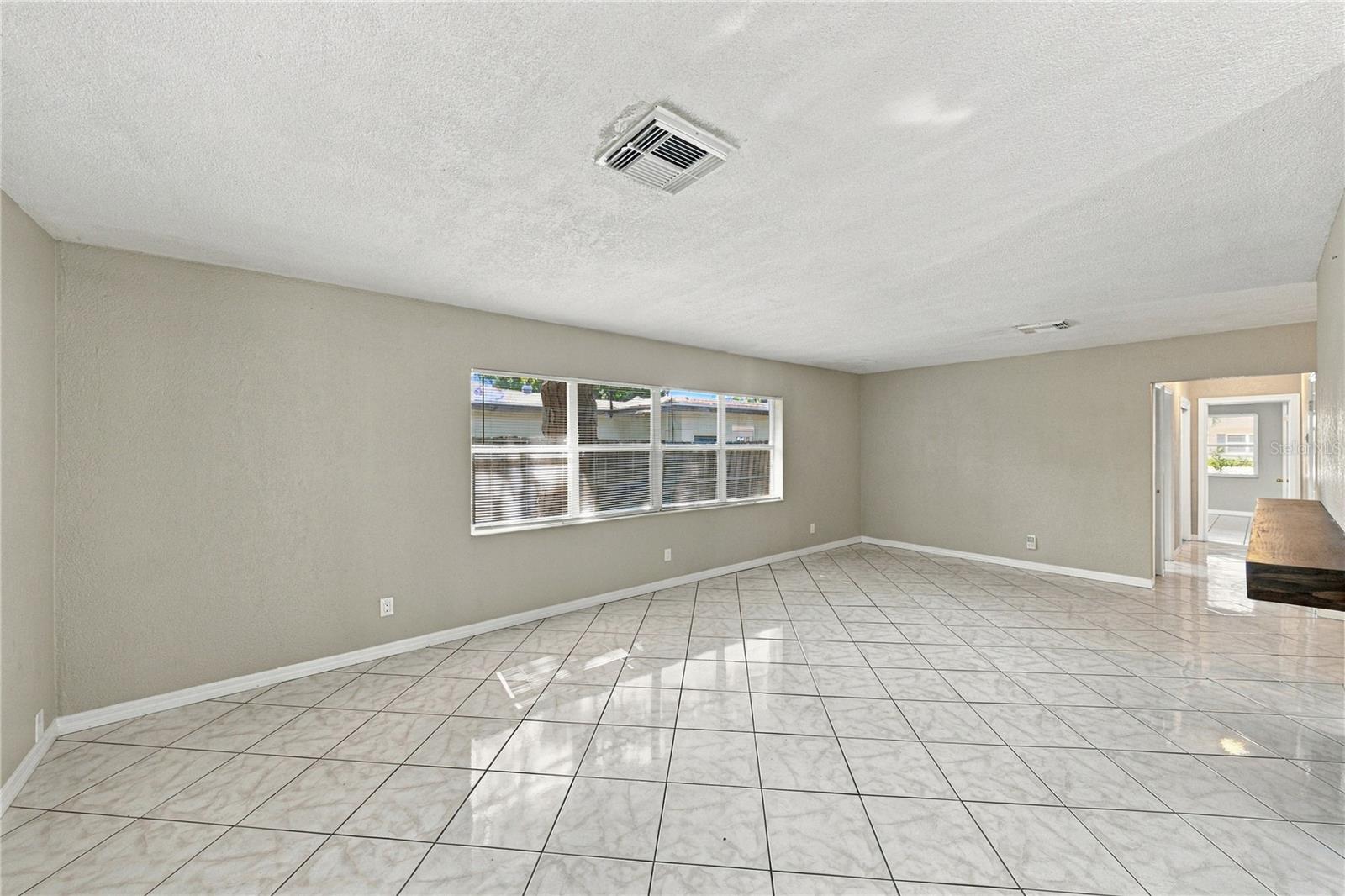 4260 NARVAREZ WAY S, St Petersburg, FL 33712