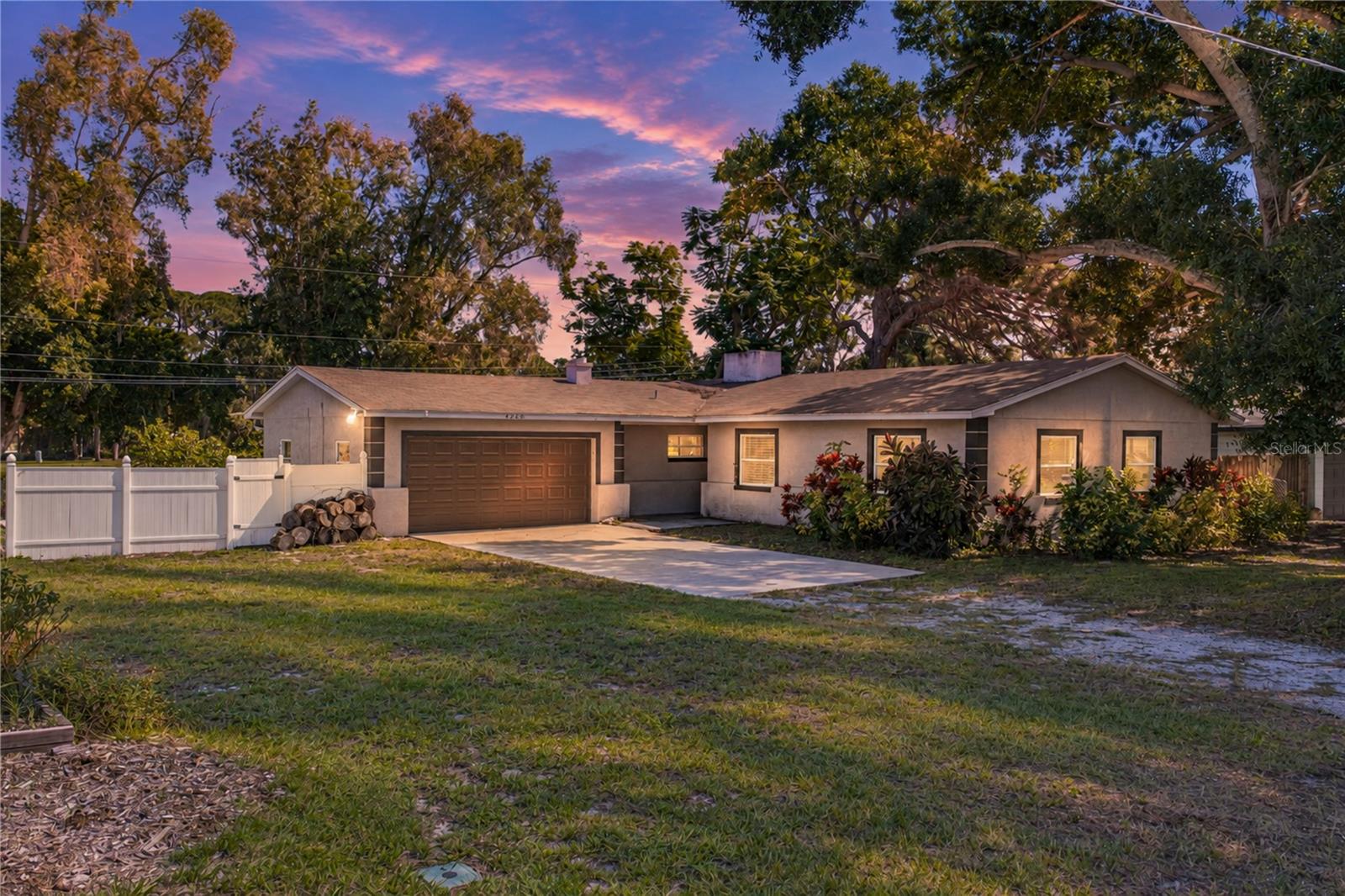 4260 NARVAREZ WAY S, St Petersburg, FL 33712 4260 NARVAREZ WAY S, St Petersburg, FL 33712