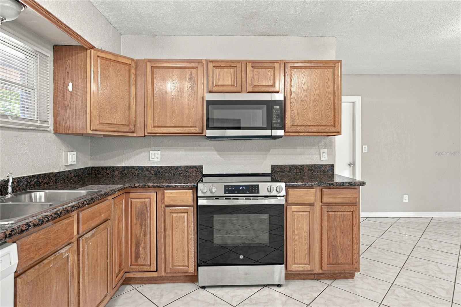 4260 NARVAREZ WAY S, St Petersburg, FL 33712
