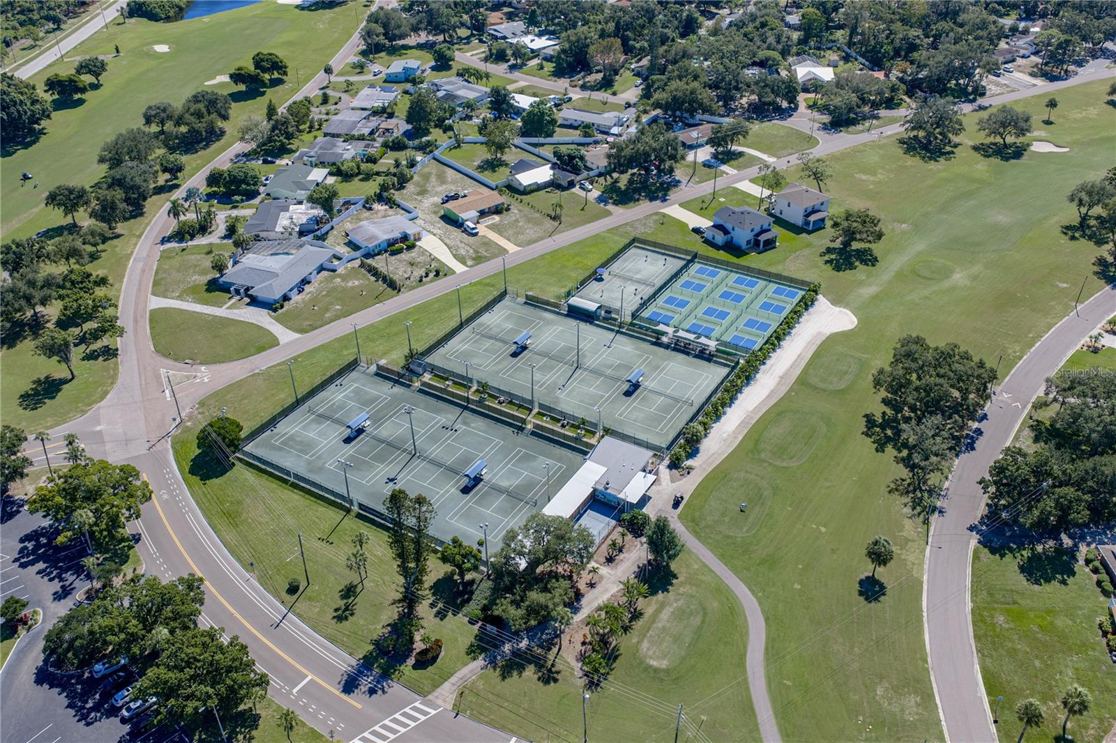 4260 NARVAREZ WAY S, St Petersburg, FL 33712