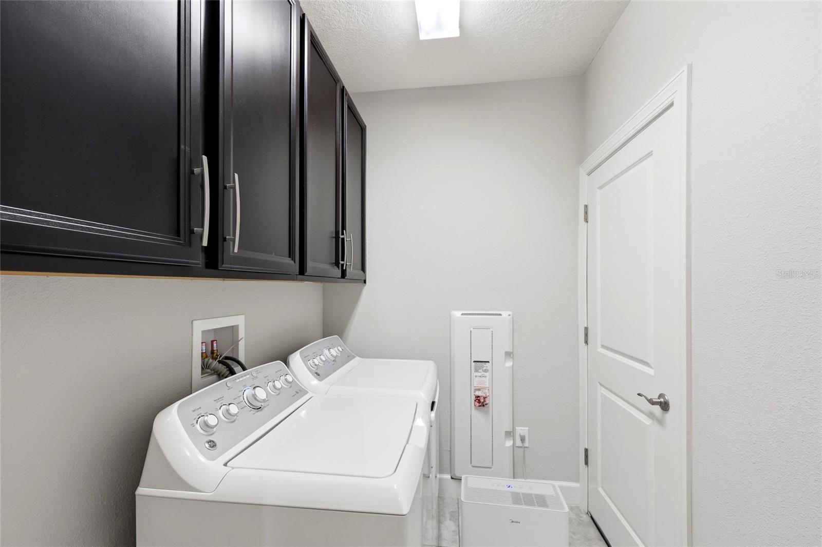 3 story laundry room