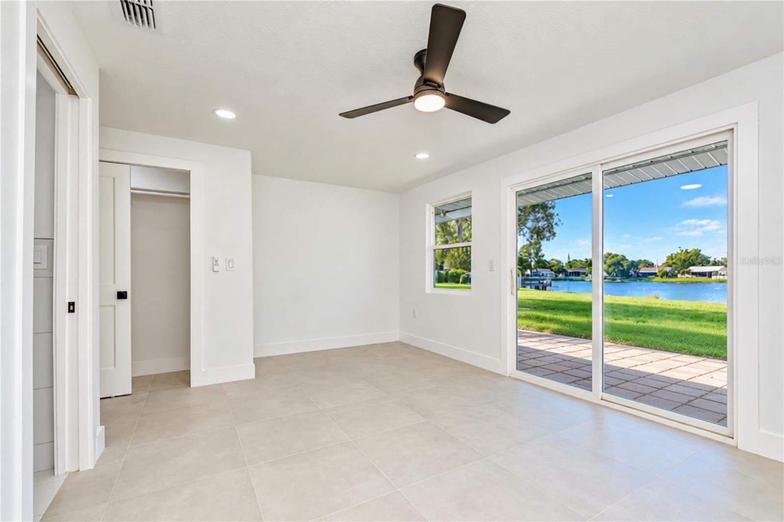404 LAKEVIEW DRIVE, Oldsmar, FL 34677
