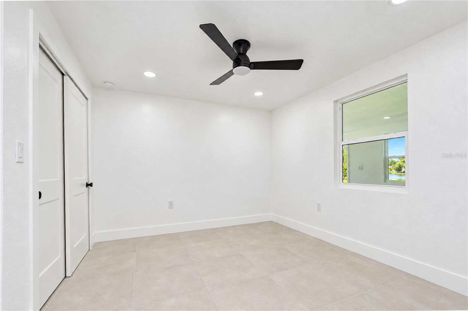 404 LAKEVIEW DRIVE, Oldsmar, FL 34677