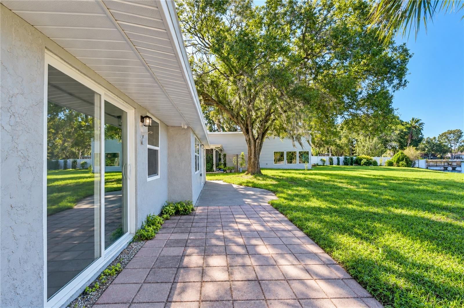 404 LAKEVIEW DRIVE, Oldsmar, FL 34677