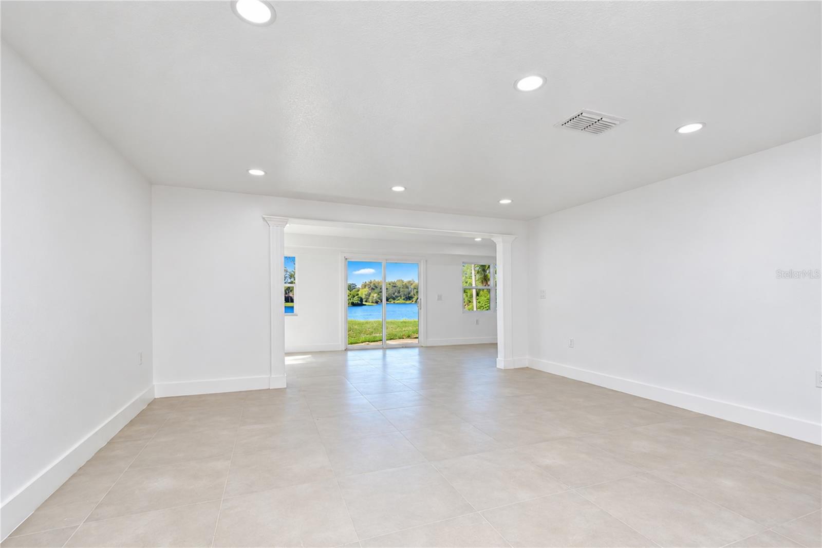 404 LAKEVIEW DRIVE, Oldsmar, FL 34677