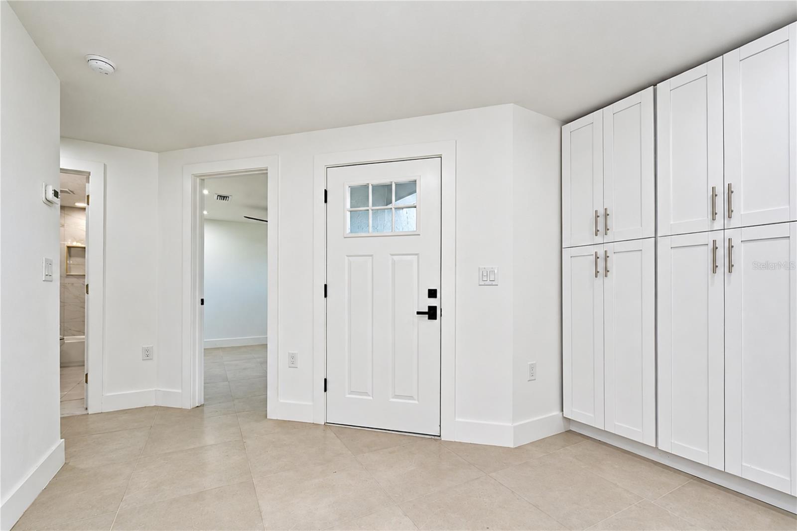 404 LAKEVIEW DRIVE, Oldsmar, FL 34677