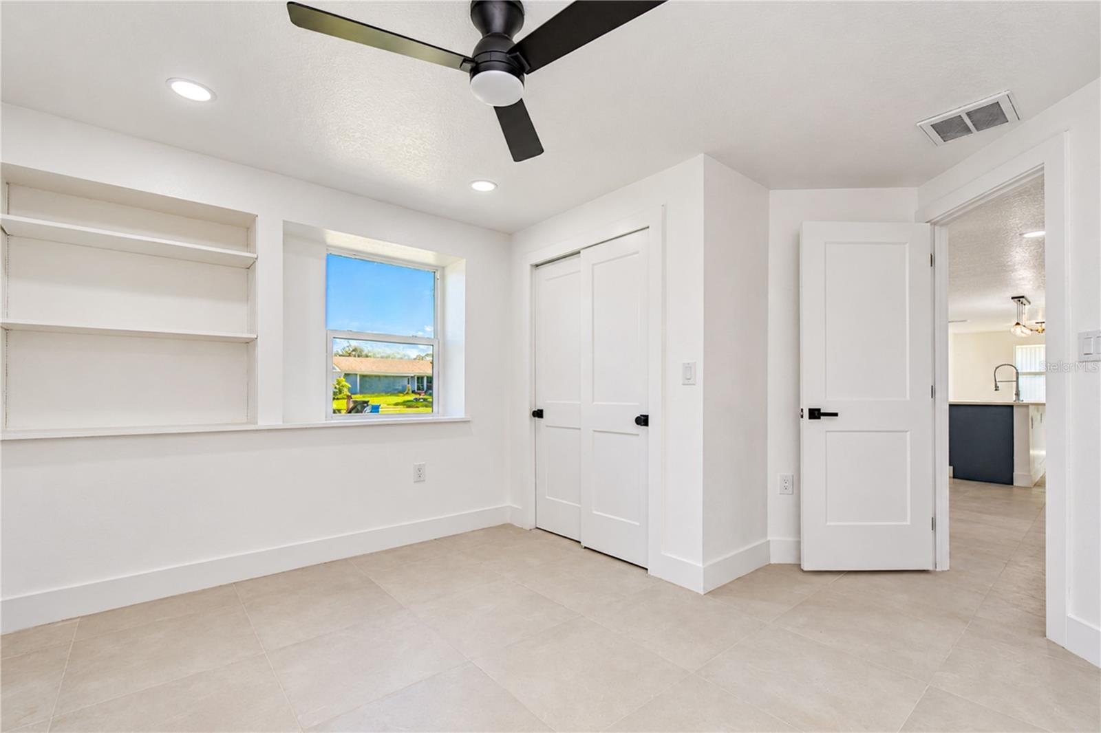 404 LAKEVIEW DRIVE, Oldsmar, FL 34677