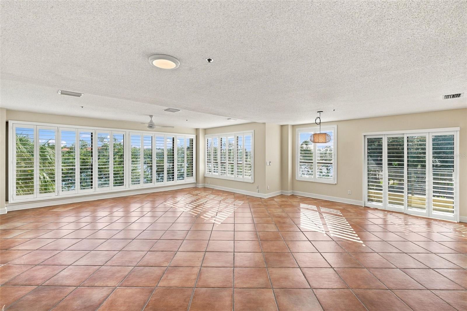 1 BARBADOS AVENUE, #2D, Tampa, FL 33606