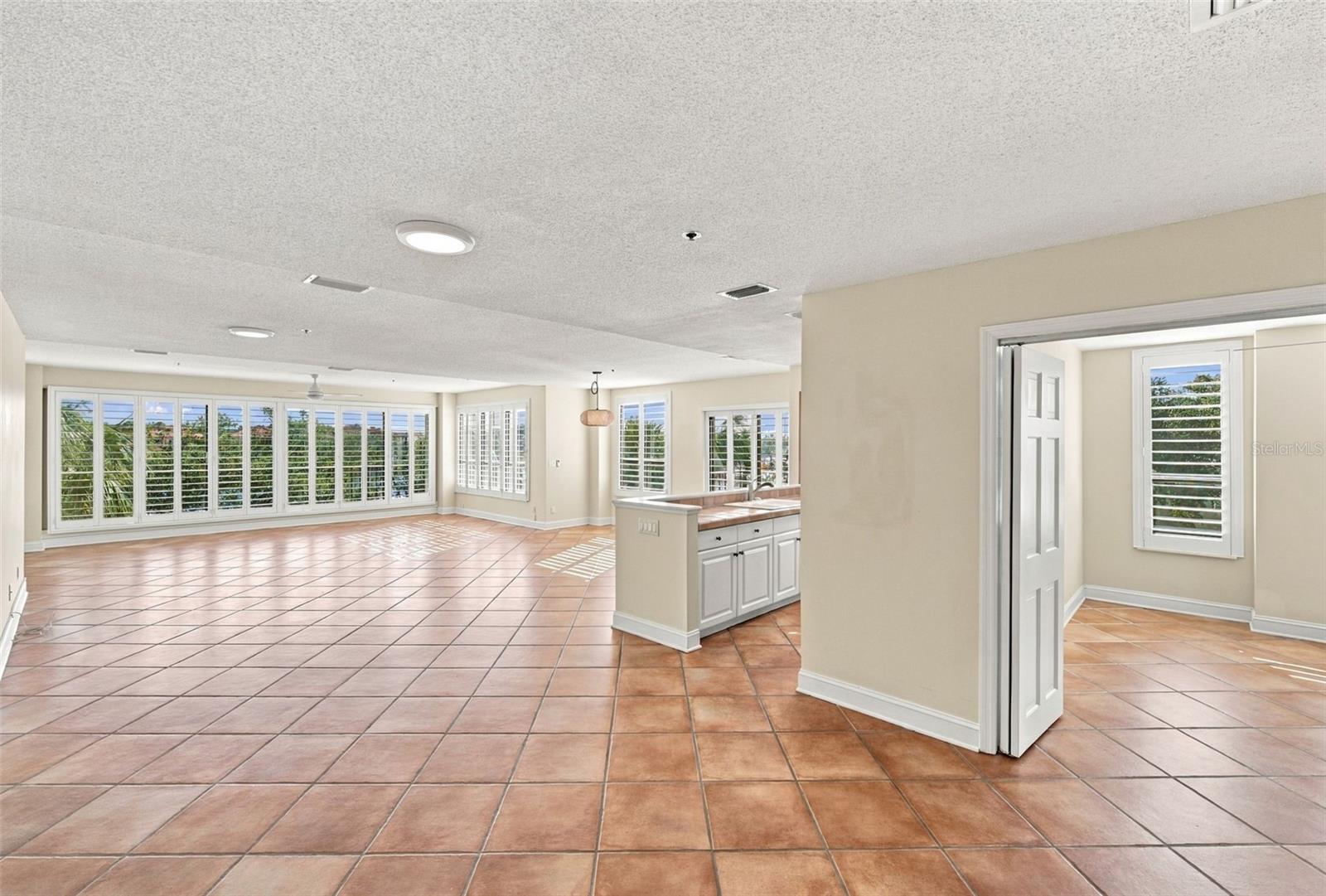 1 BARBADOS AVENUE, #2D, Tampa, FL 33606