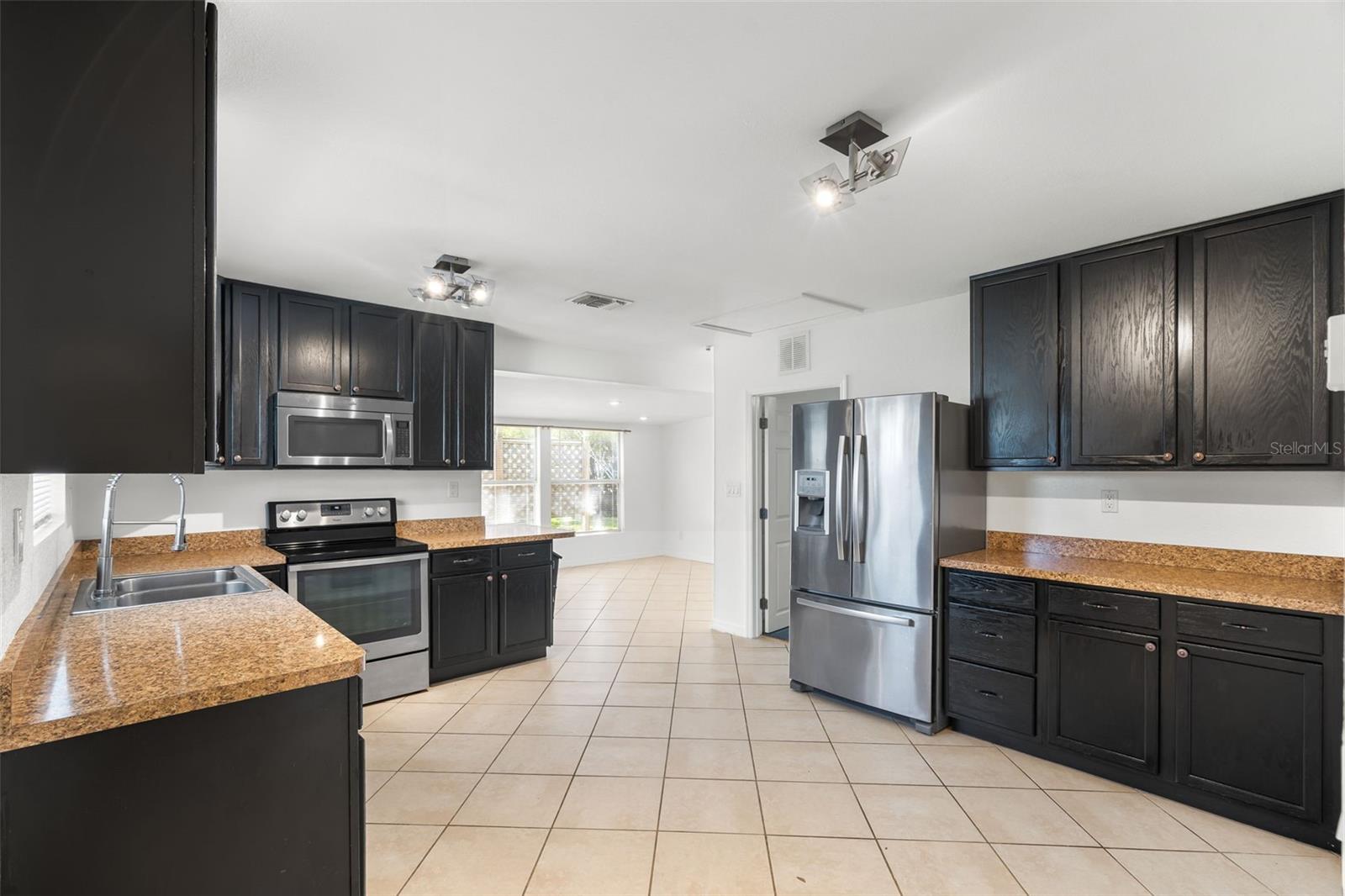 2927 62ND AVENUE N, St Petersburg, FL 33702