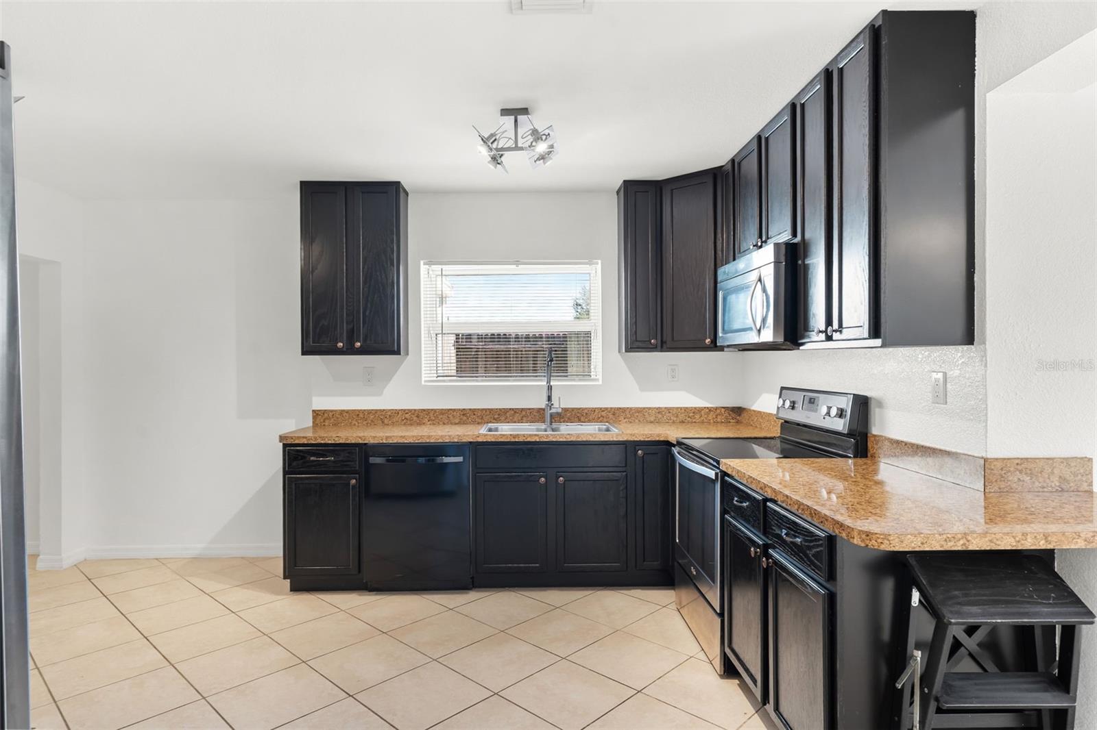 2927 62ND AVENUE N, St Petersburg, FL 33702