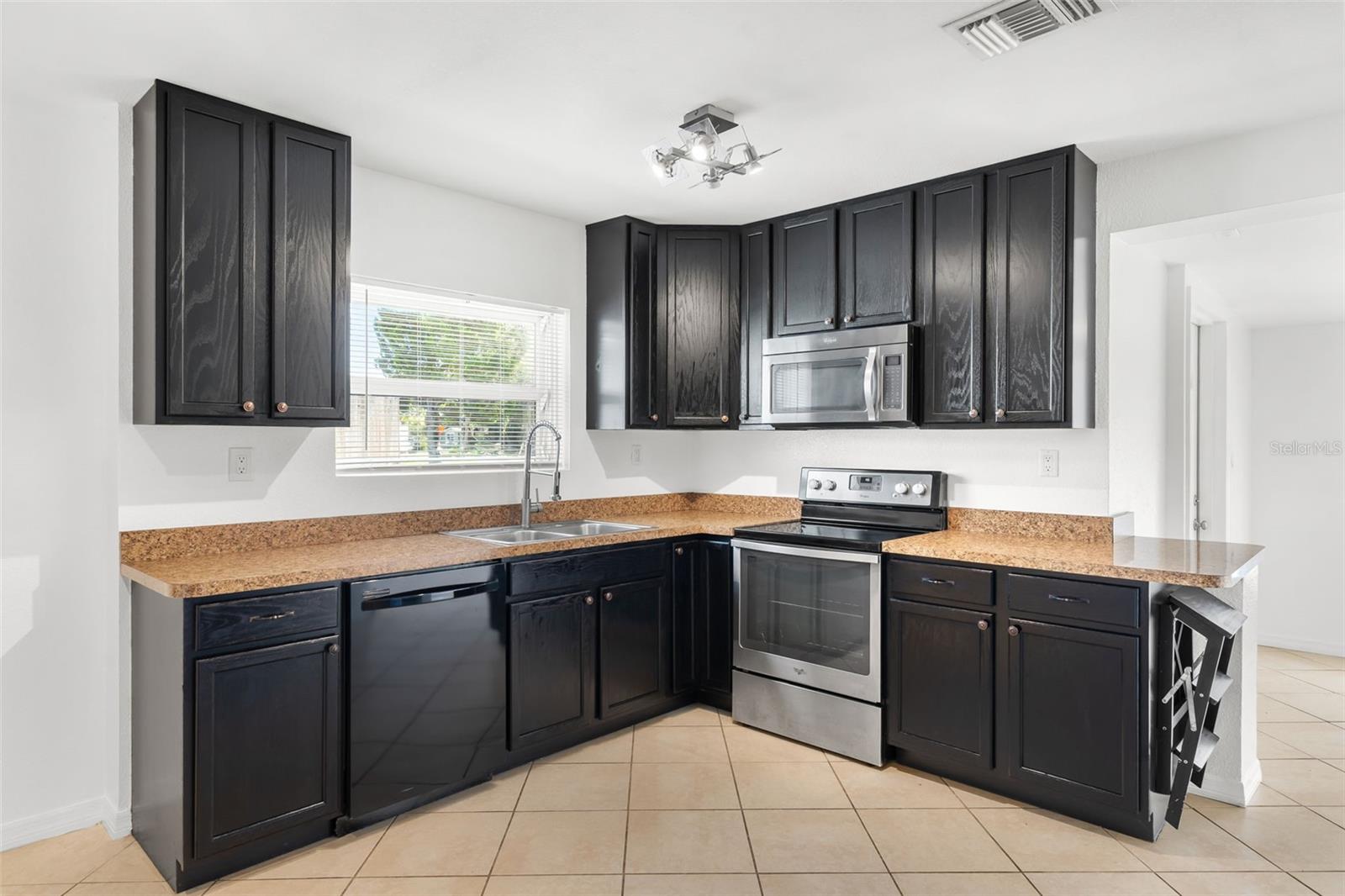 2927 62ND AVENUE N, St Petersburg, FL 33702
