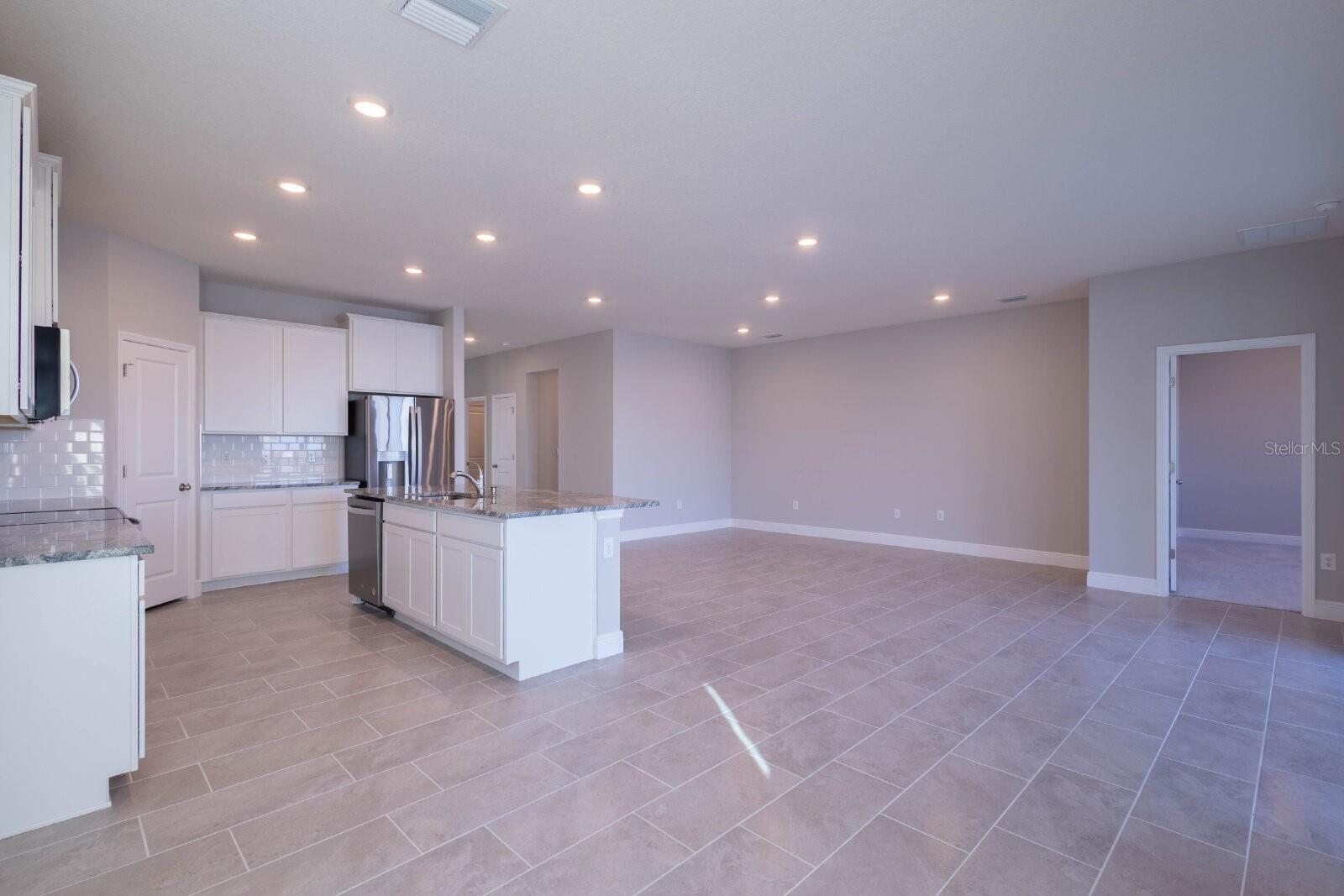 345 MANGROVE MANOR DRIVE, Apollo Beach, FL 33572