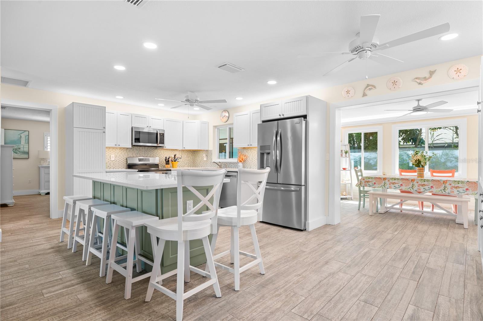 929 SANTA MONICA DRIVE, Dunedin, FL 34698