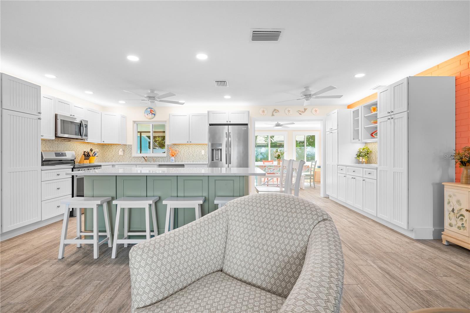929 SANTA MONICA DRIVE, Dunedin, FL 34698
