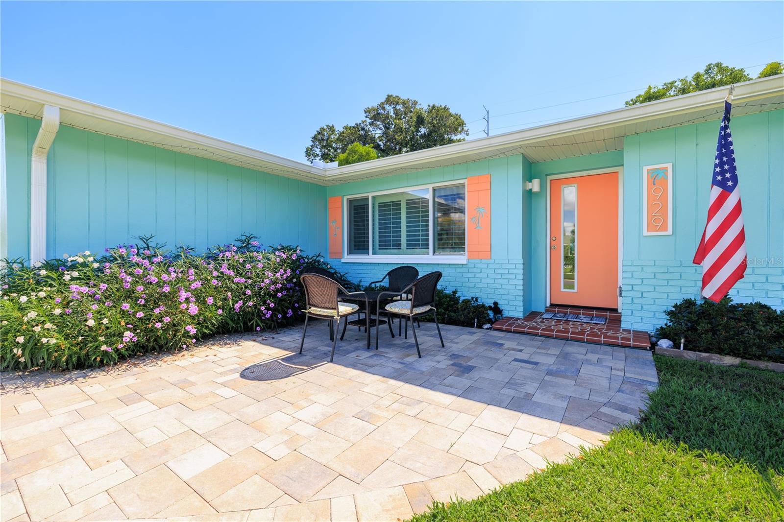 929 SANTA MONICA DRIVE, Dunedin, FL 34698
