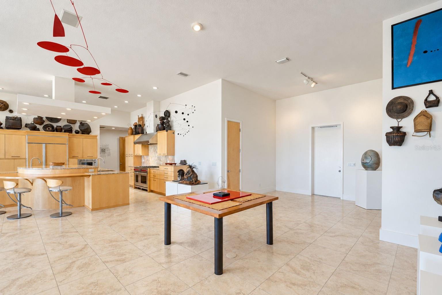 Open entry/ kitchen