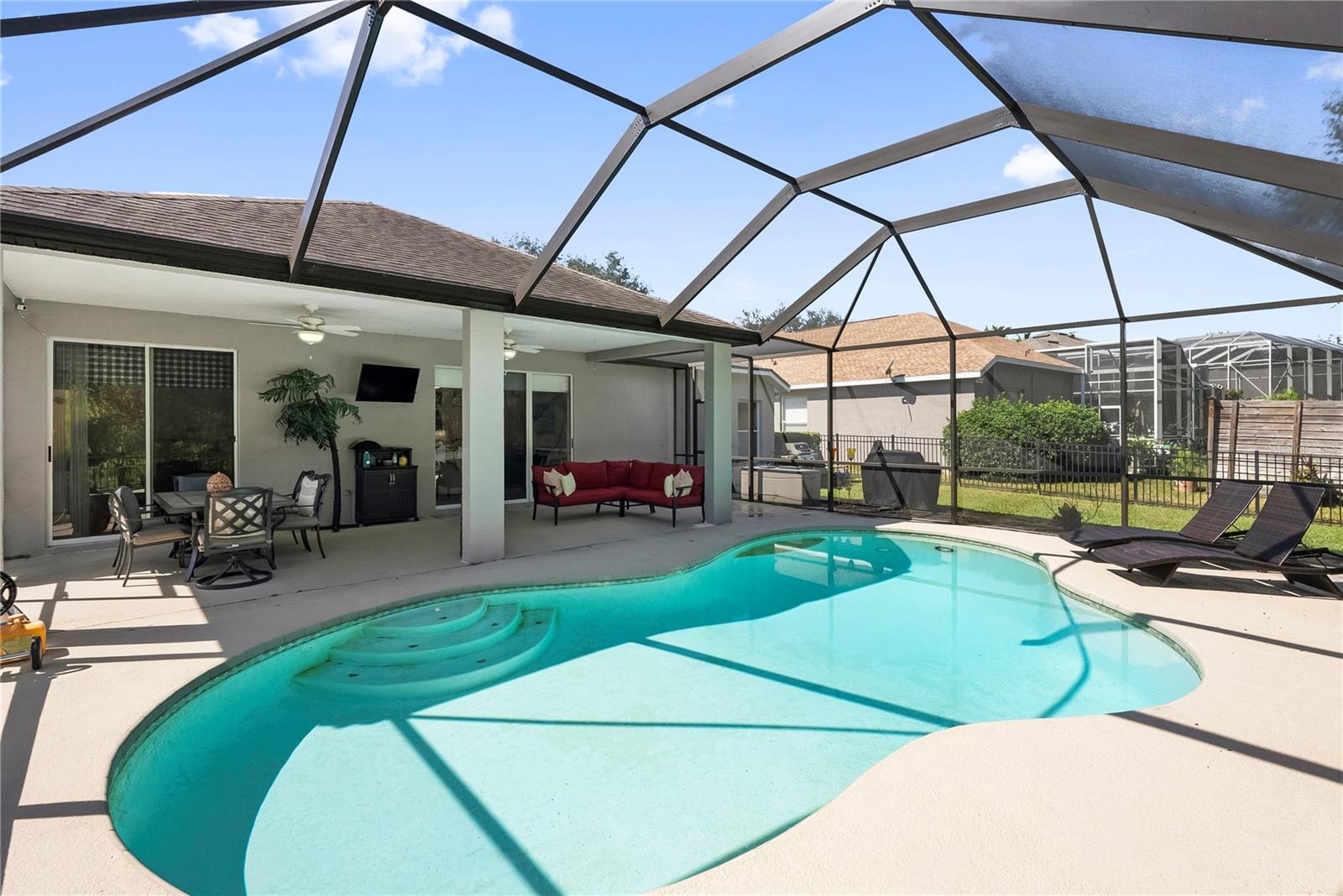 8121 BRINEGAR CIRCLE, Tampa, FL 33647