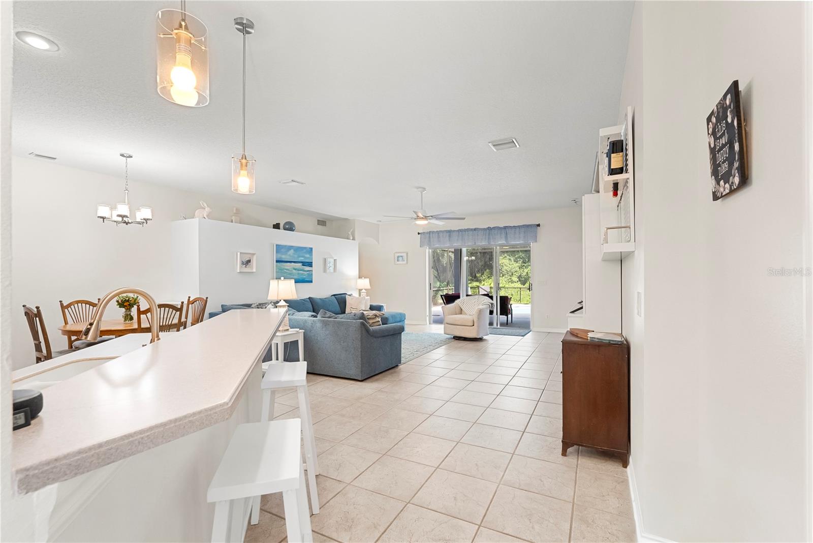 8121 BRINEGAR CIRCLE, Tampa, FL 33647
