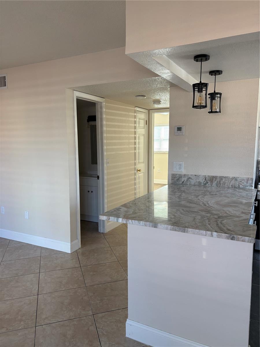 555 69TH AVENUE, #1, St Petersburg, FL 33706