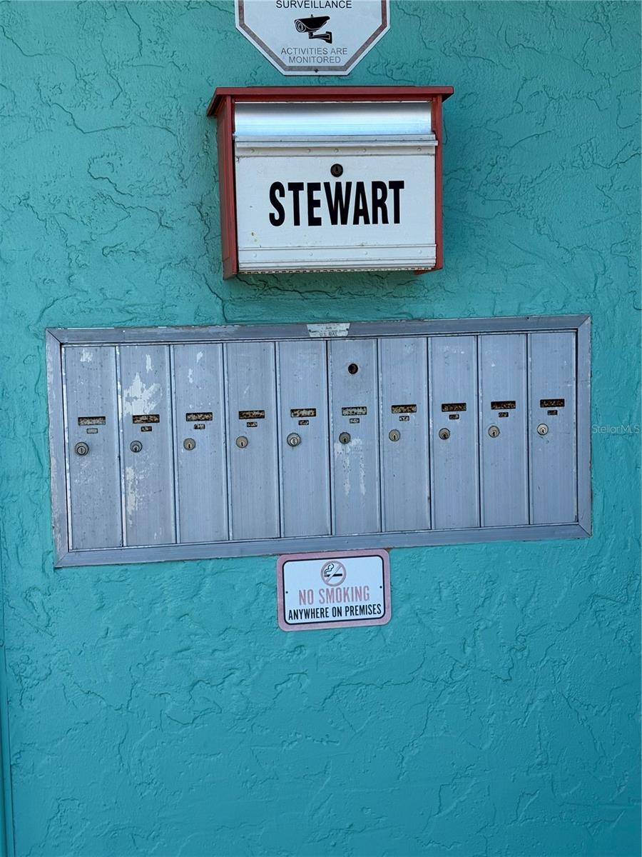 555 69TH AVENUE, #1, St Petersburg, FL 33706