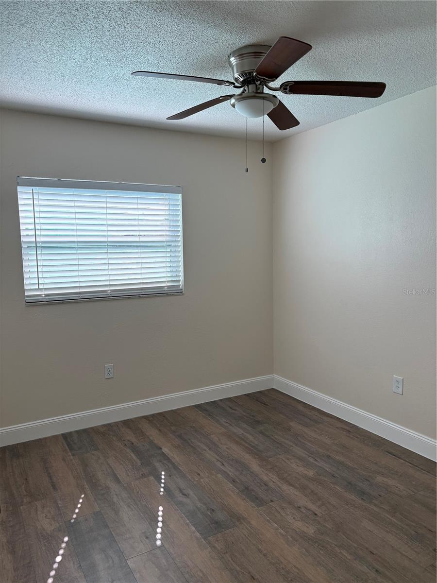 555 69TH AVENUE, #1, St Petersburg, FL 33706