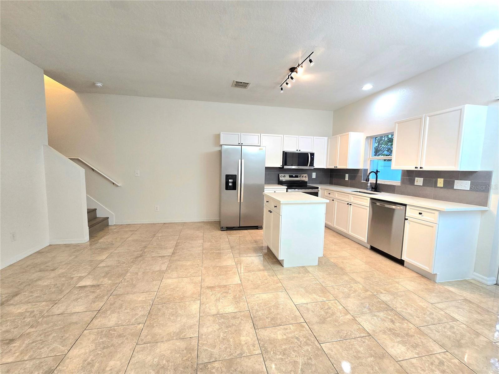 13241 OPAL COURT, Largo, FL 33773 13241 OPAL COURT, Largo, FL 33773