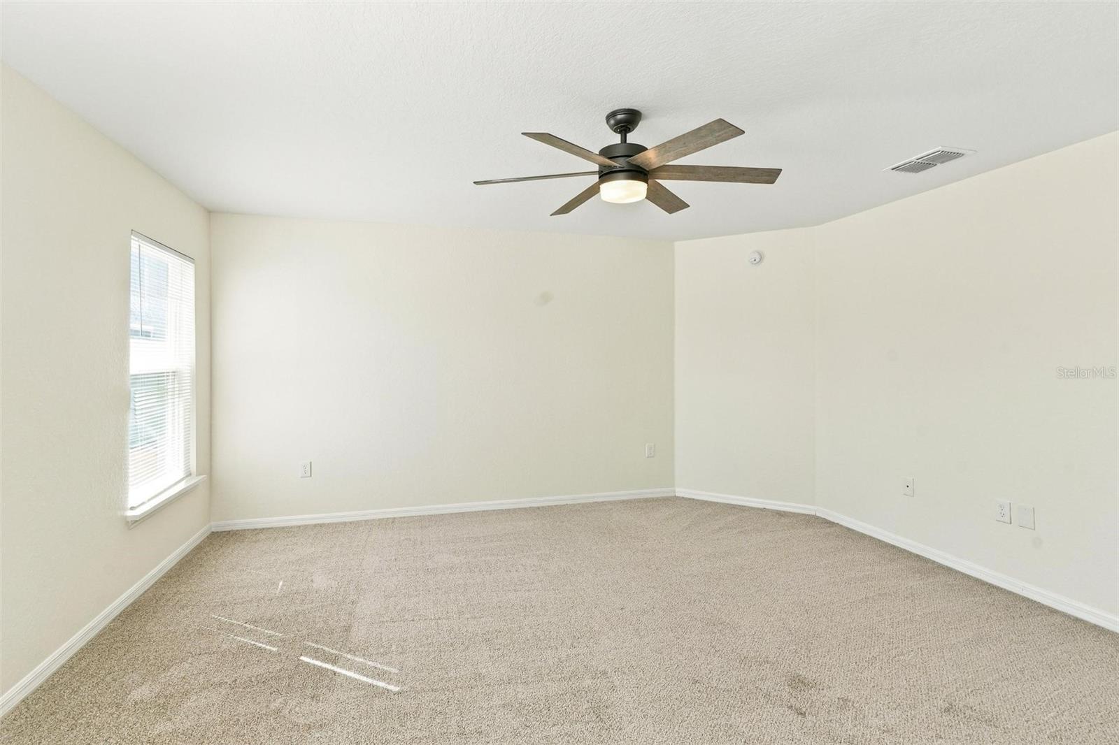 2021 HARVEST LANDING CIRCLE, Lakeland, FL 33810