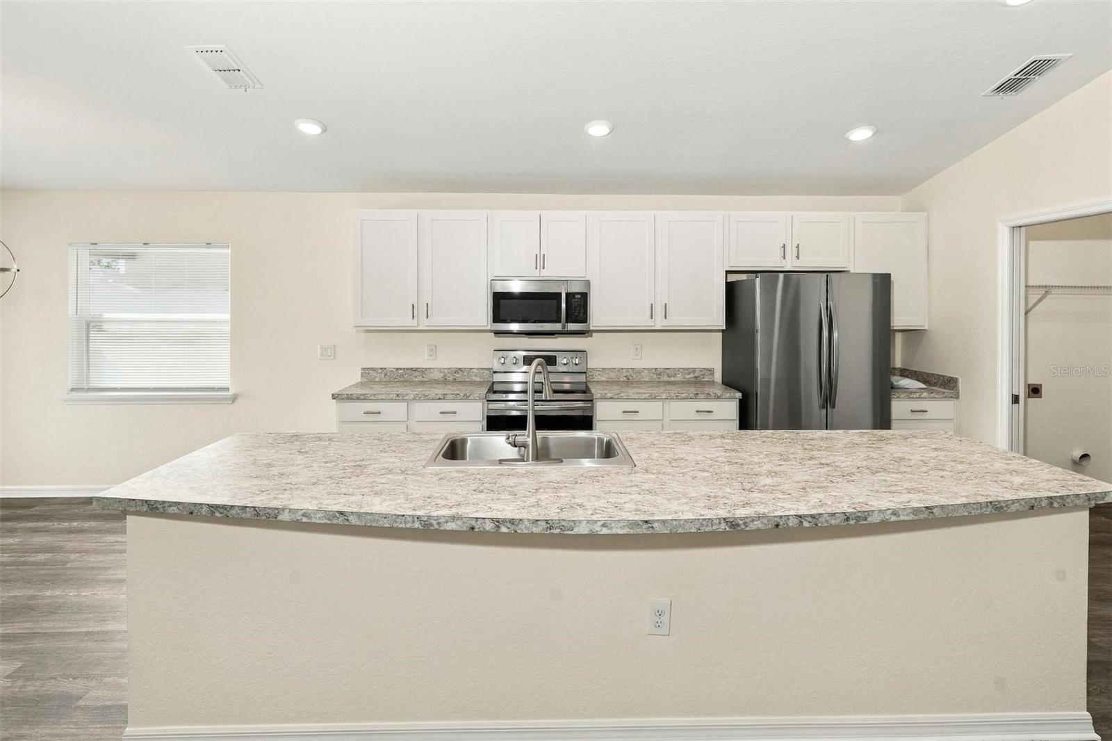 2021 HARVEST LANDING CIRCLE, Lakeland, FL 33810