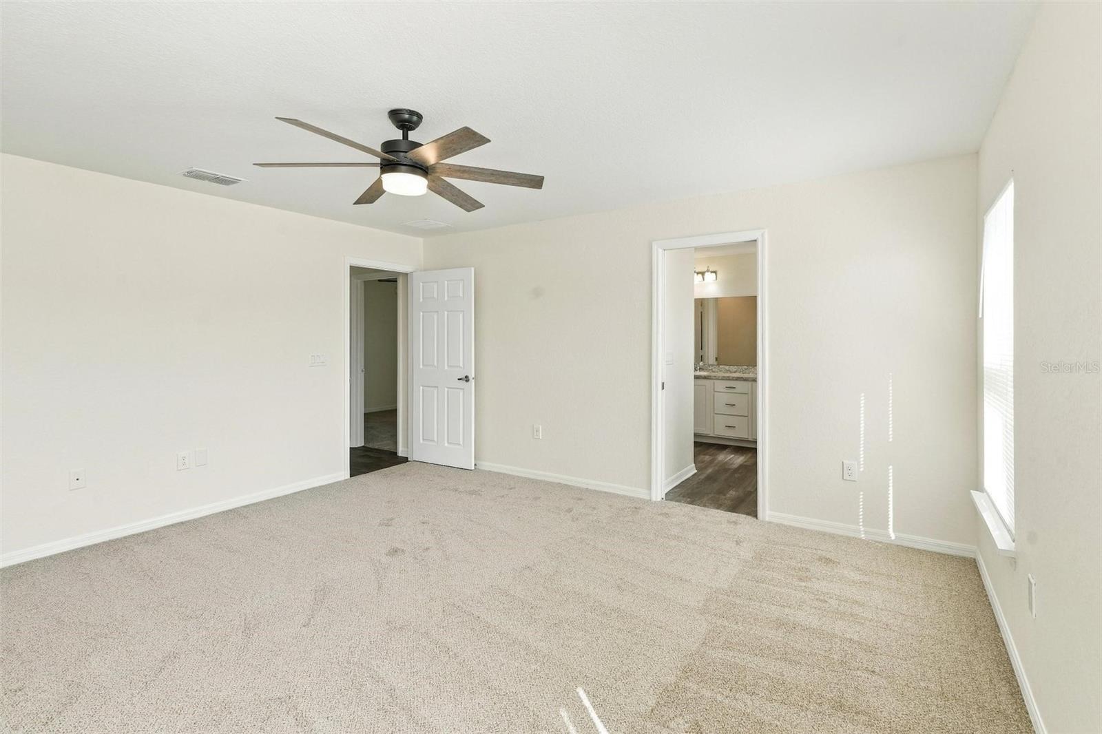 2021 HARVEST LANDING CIRCLE, Lakeland, FL 33810