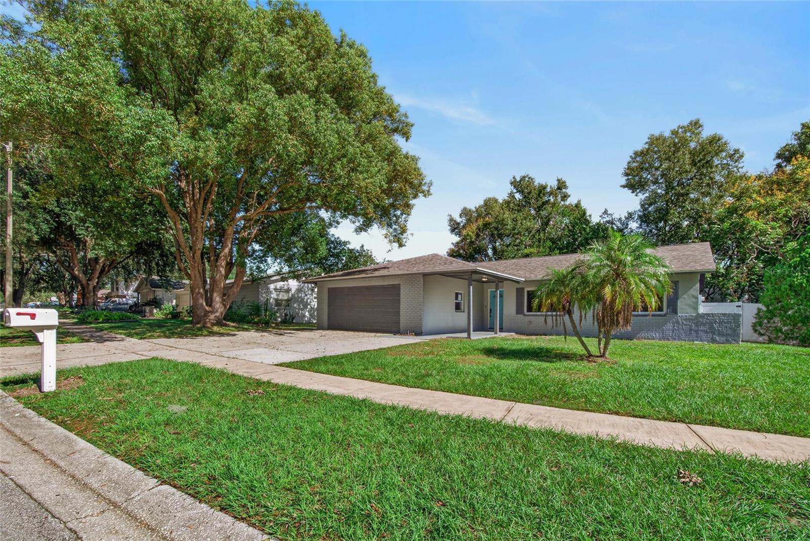 605 HILLPOINT WAY, Brandon, FL 33510
