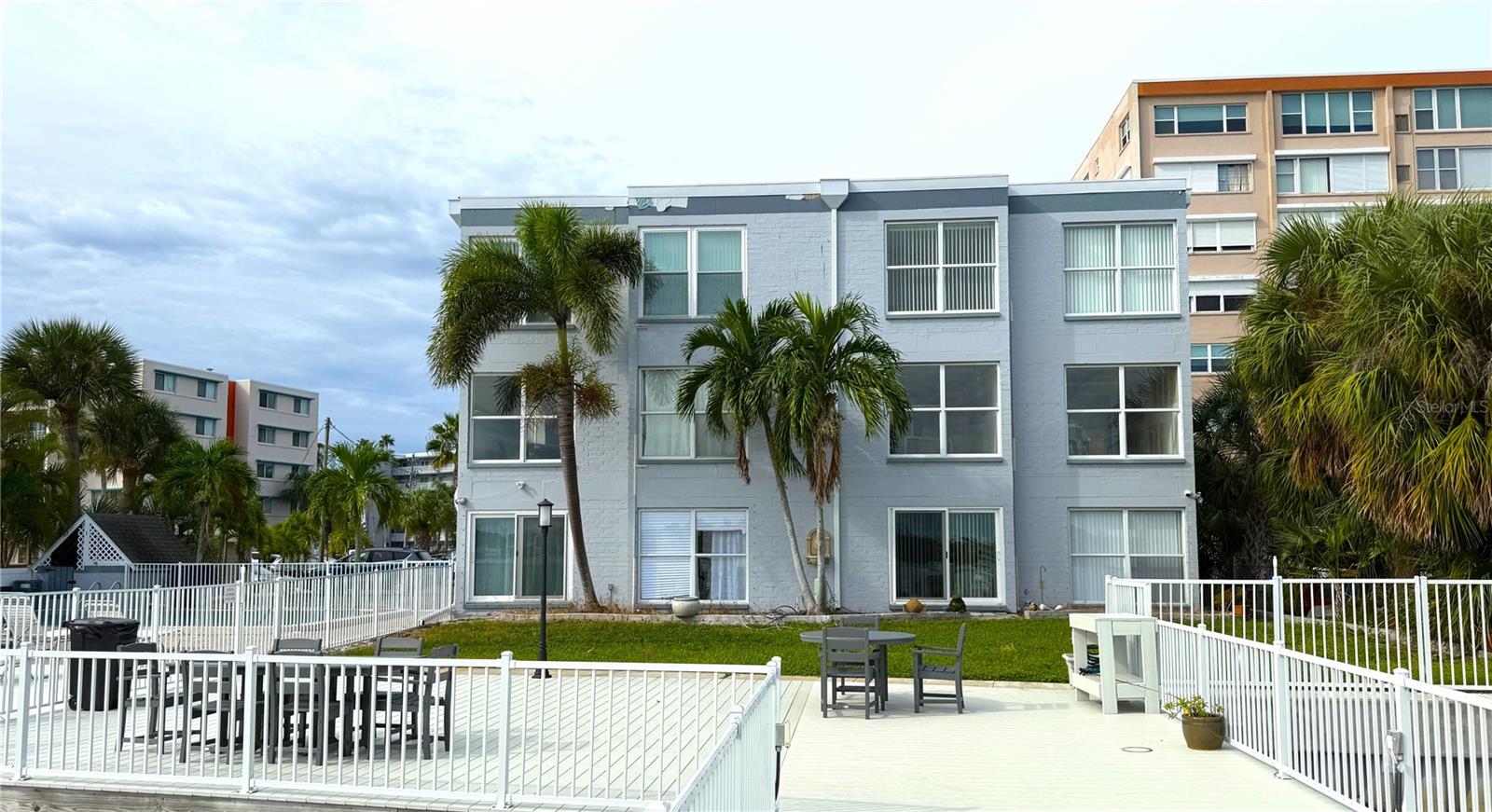 Casa Prima Condo Located on the Water Casa Prima Condo Located on the Water