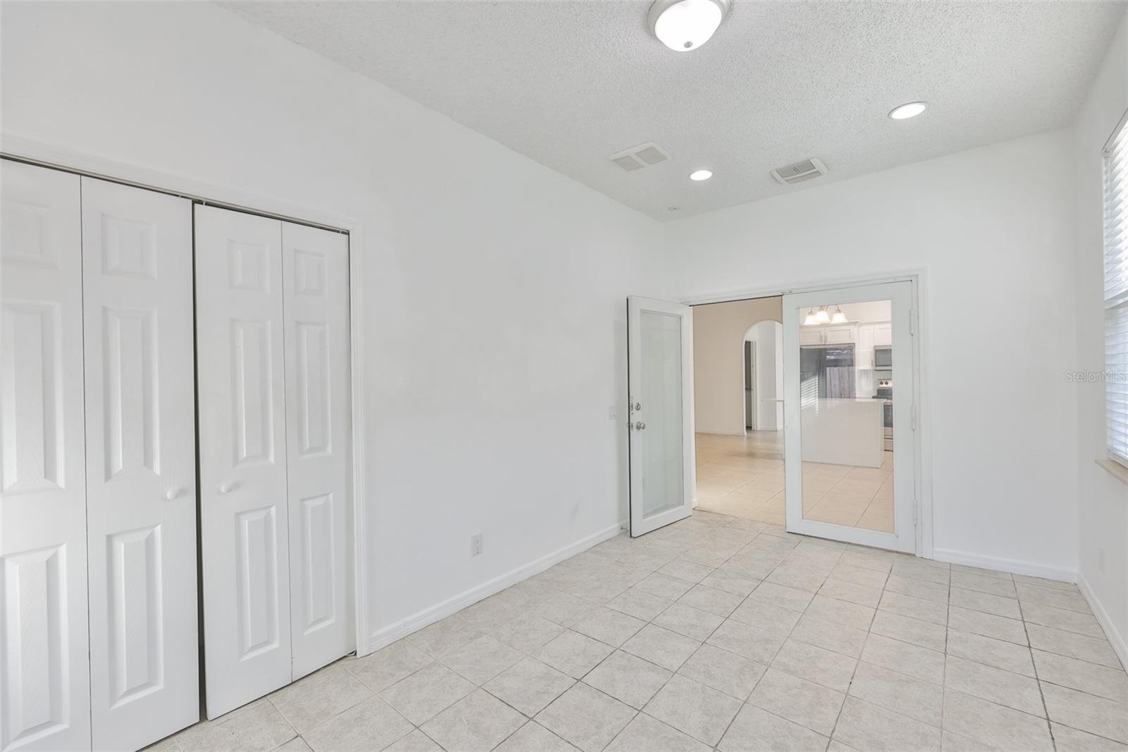 504 GREG STREET, Valrico, FL 33594