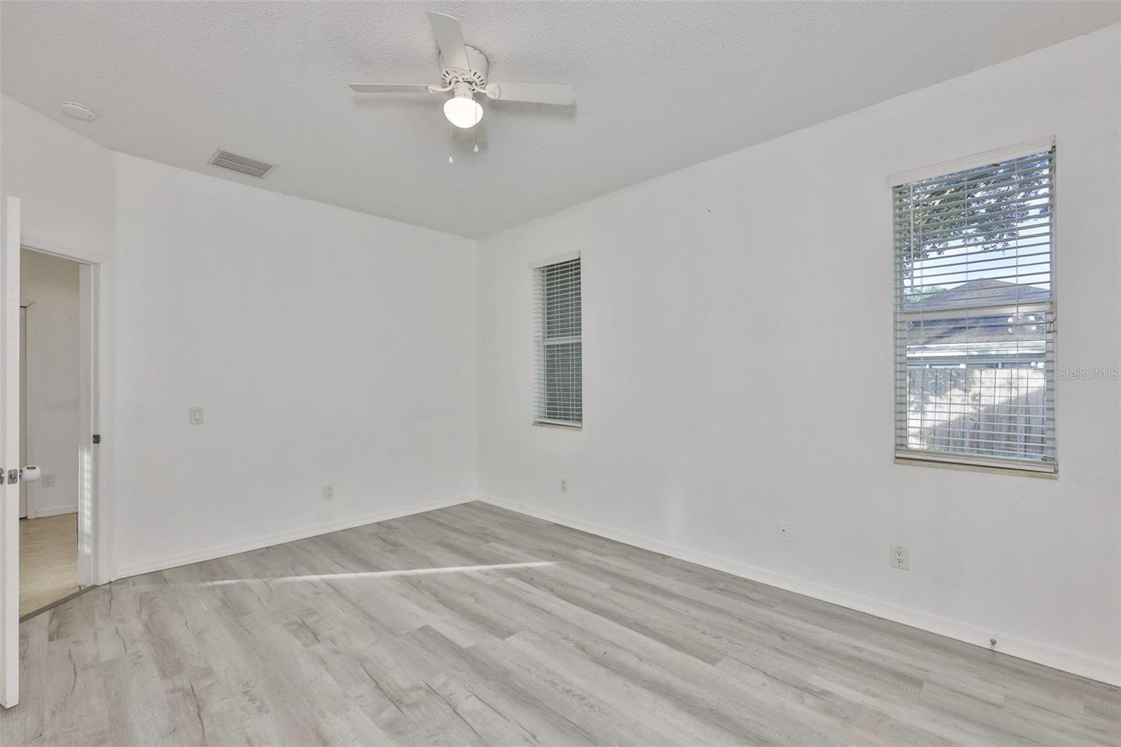 504 GREG STREET, Valrico, FL 33594
