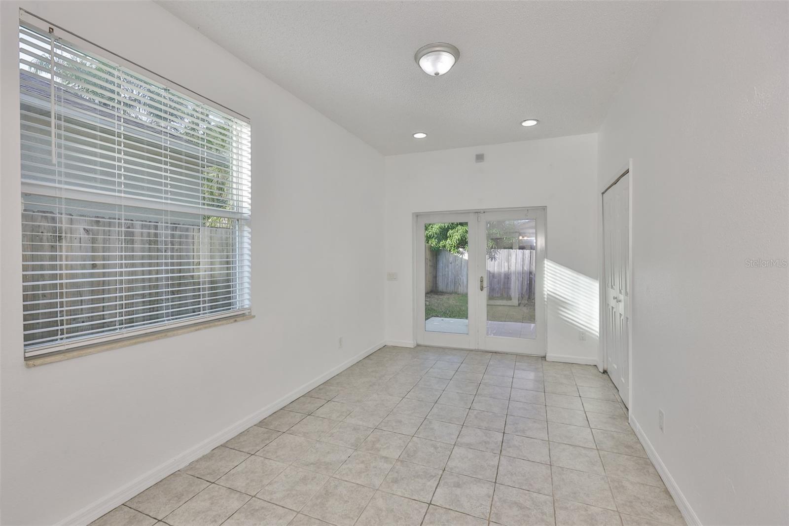 504 GREG STREET, Valrico, FL 33594