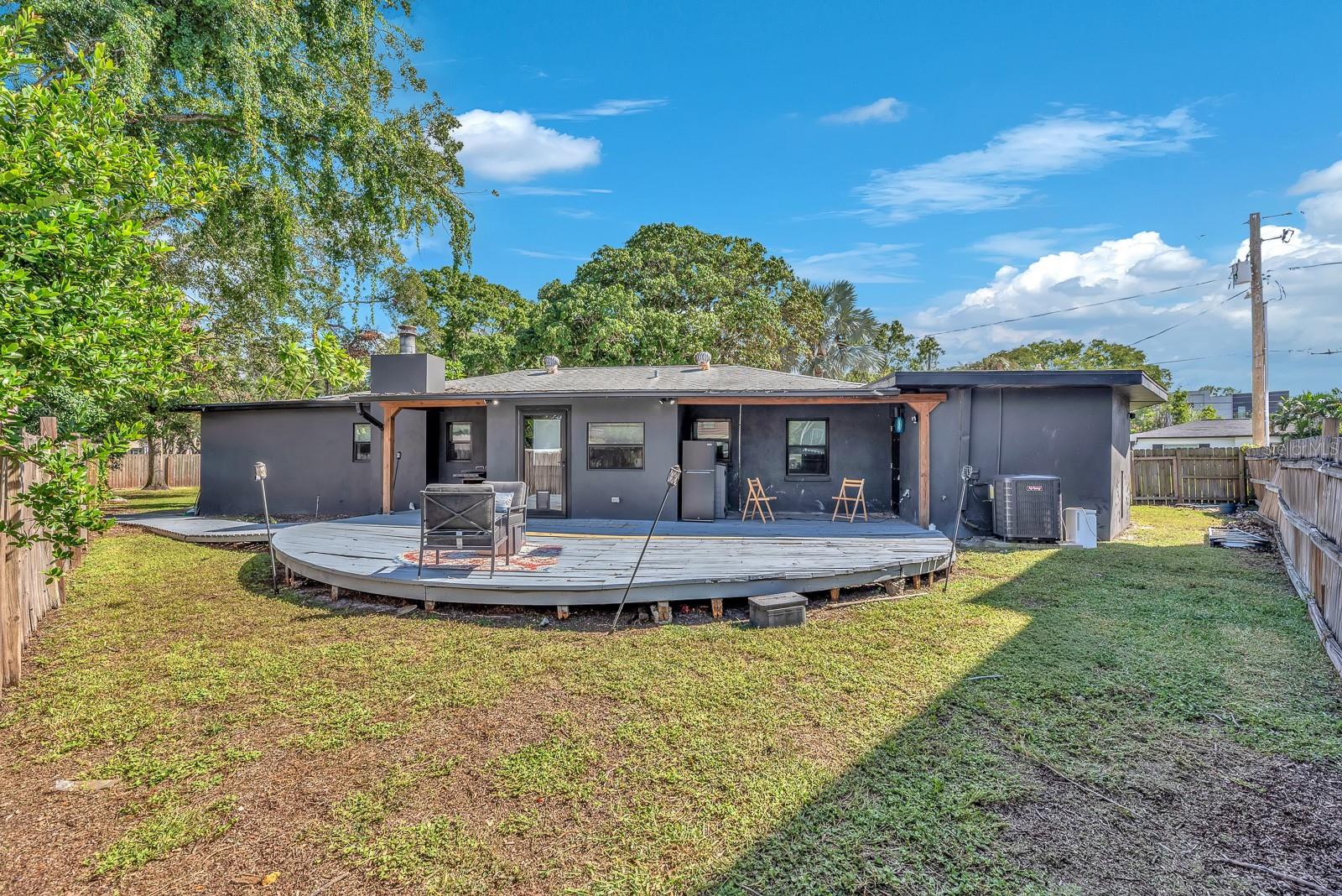 3003 W MEADOW STREET, Tampa, FL 33611