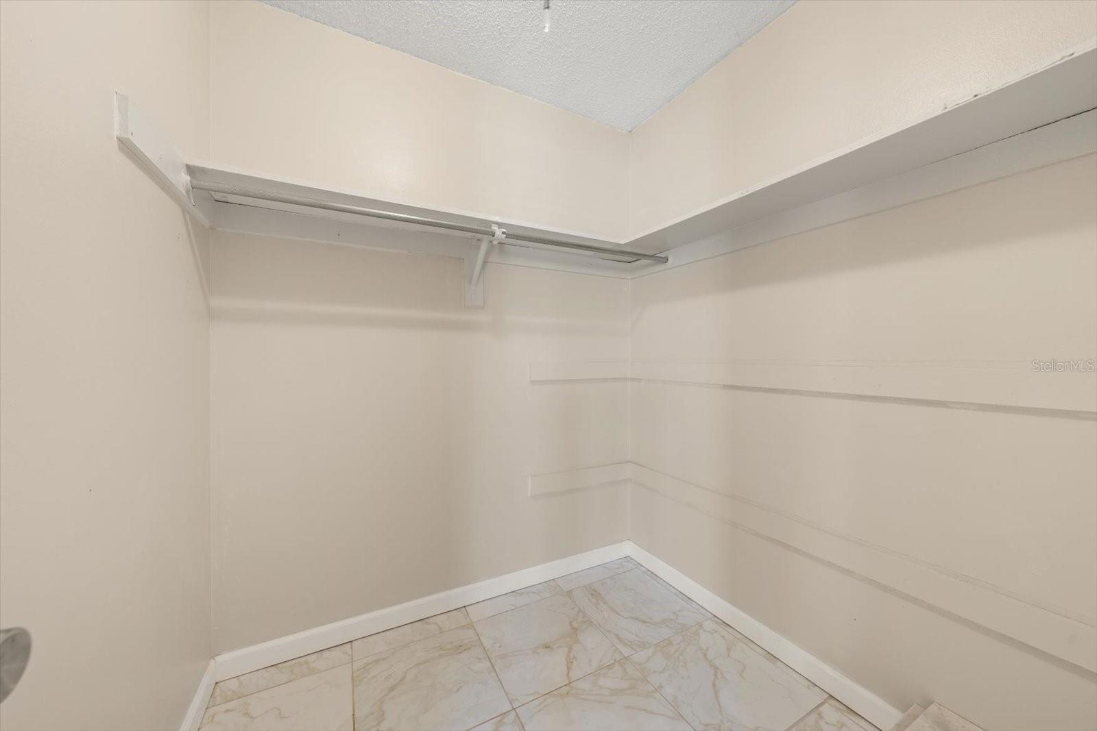 Primary suite walk in closet