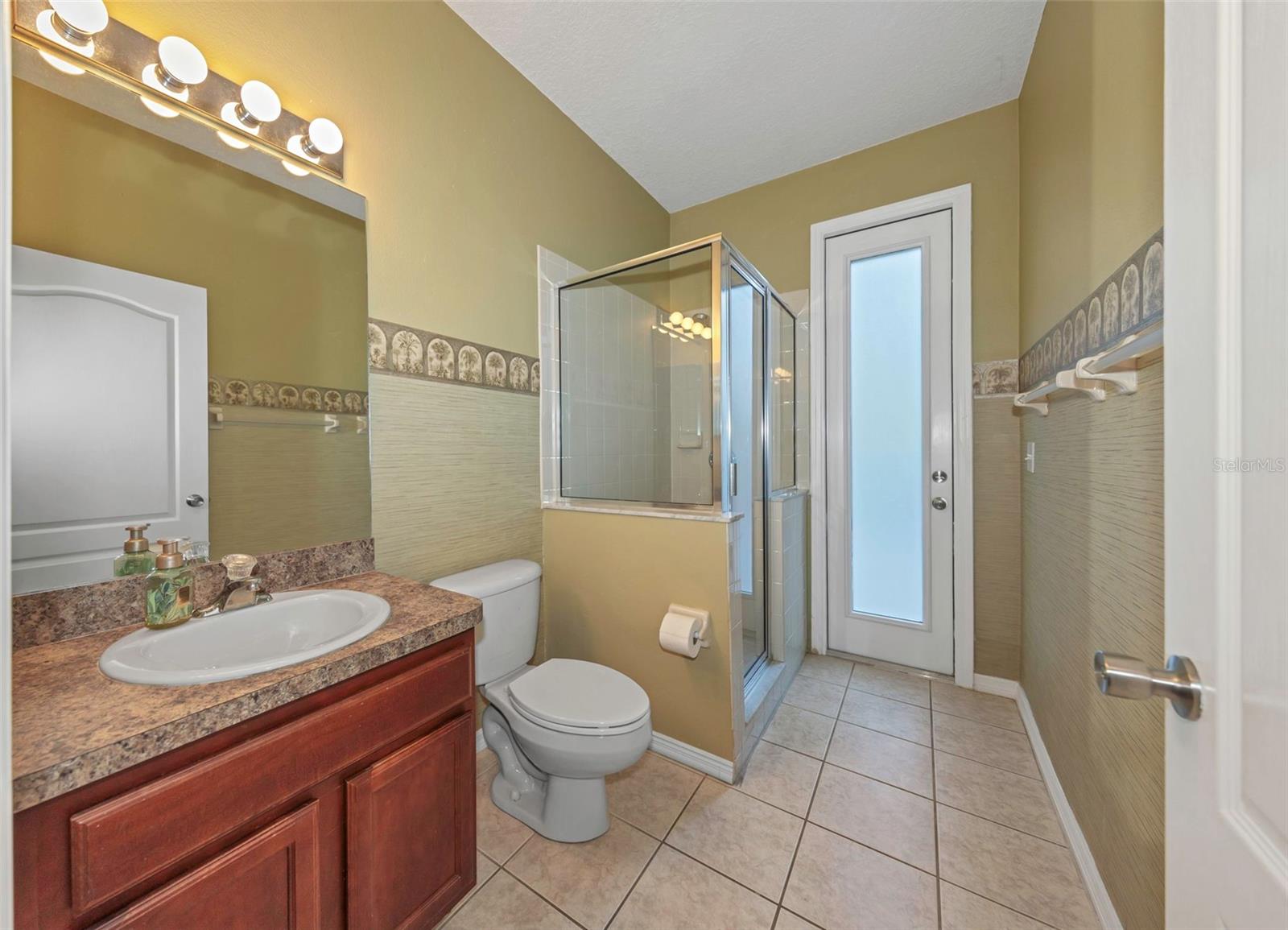 1406 MCCREA DRIVE, Lutz, FL 33549