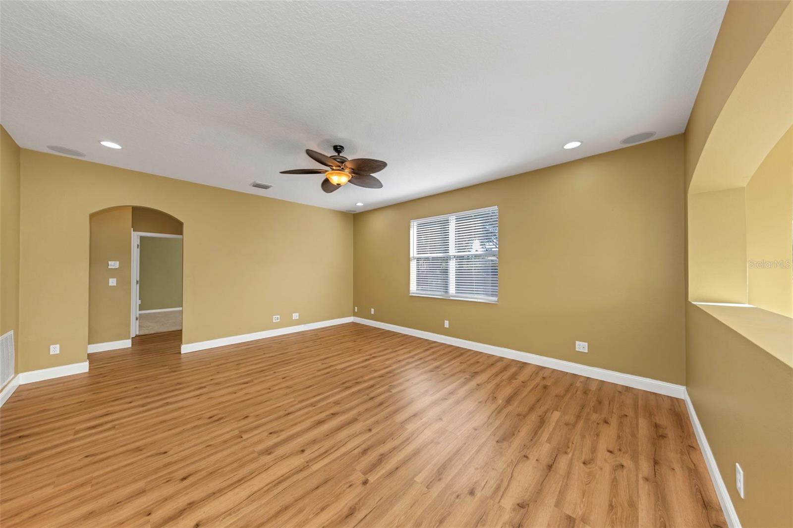 1406 MCCREA DRIVE, Lutz, FL 33549