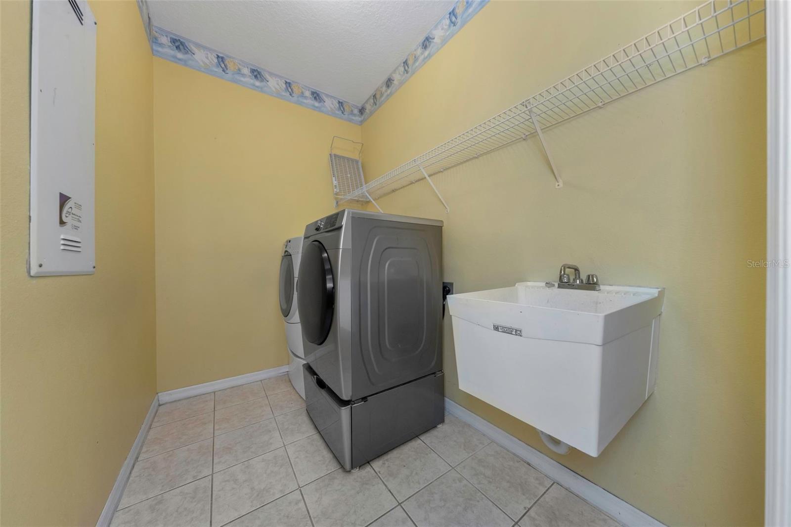 1406 MCCREA DRIVE, Lutz, FL 33549