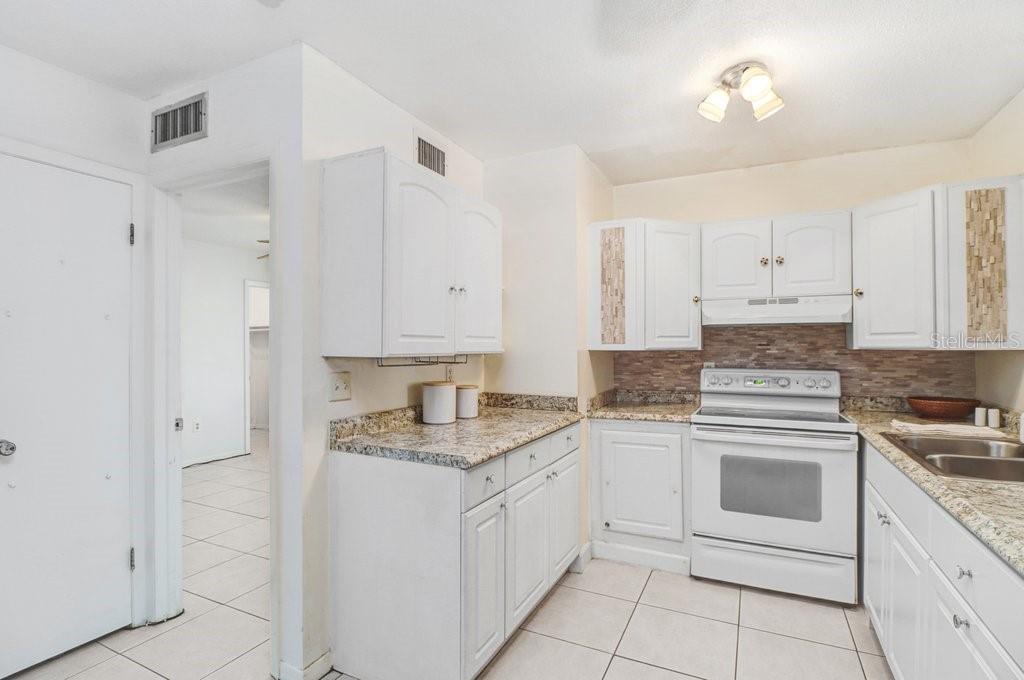 6006 LILLI WAY, #NA, Bradenton, FL 34207