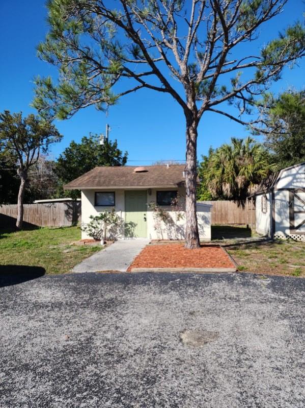 9530 LYNN LANE, #D, Seminole, FL 33777 9530 LYNN LANE, #D, Seminole, FL 33777