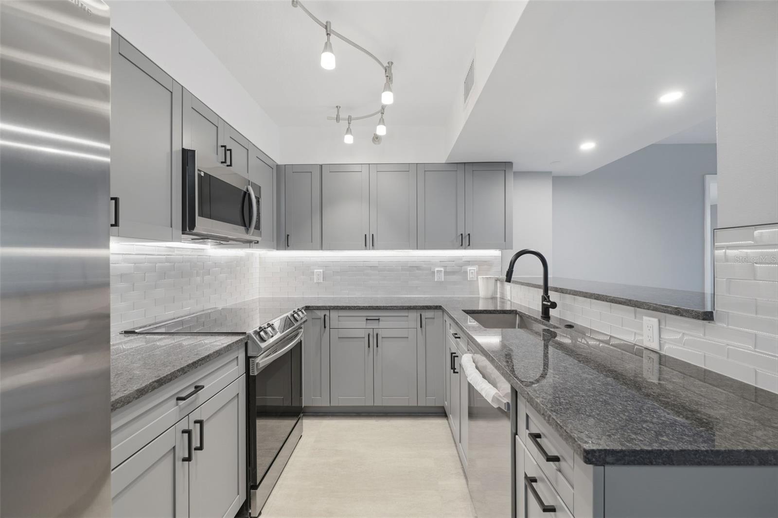 2333 FEATHER SOUND DRIVE, #A401, Clearwater, FL 33762